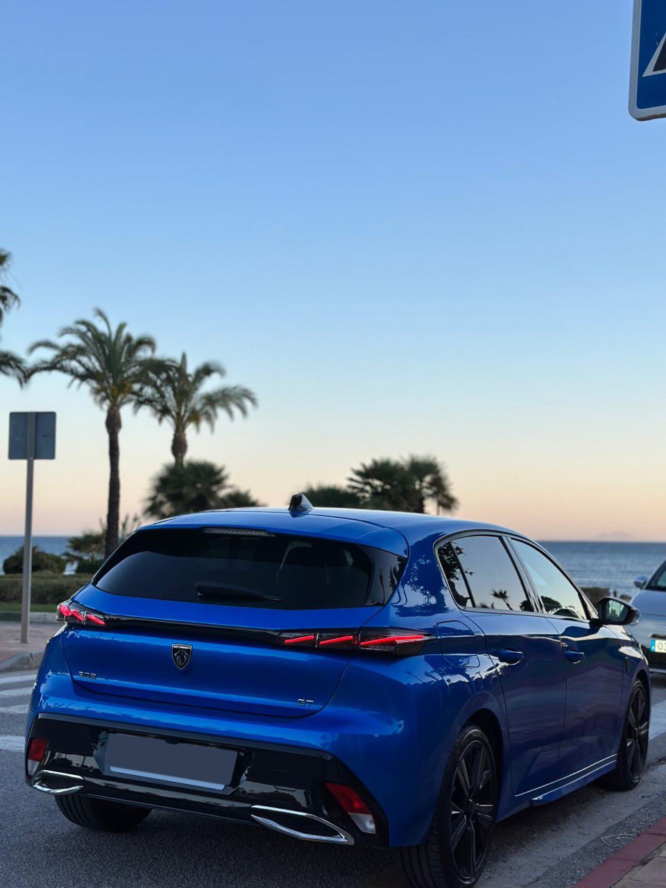 viprent-peugeot-308m5